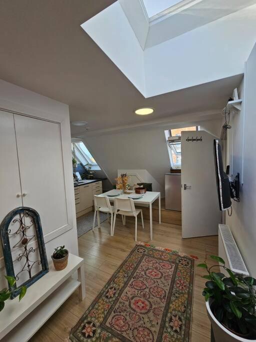 Appartement West Kensington Bright Flat à Londres Extérieur photo