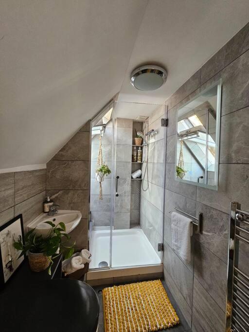 Appartement West Kensington Bright Flat à Londres Extérieur photo