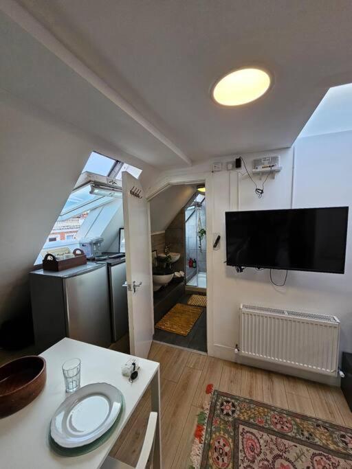 Appartement West Kensington Bright Flat à Londres Extérieur photo